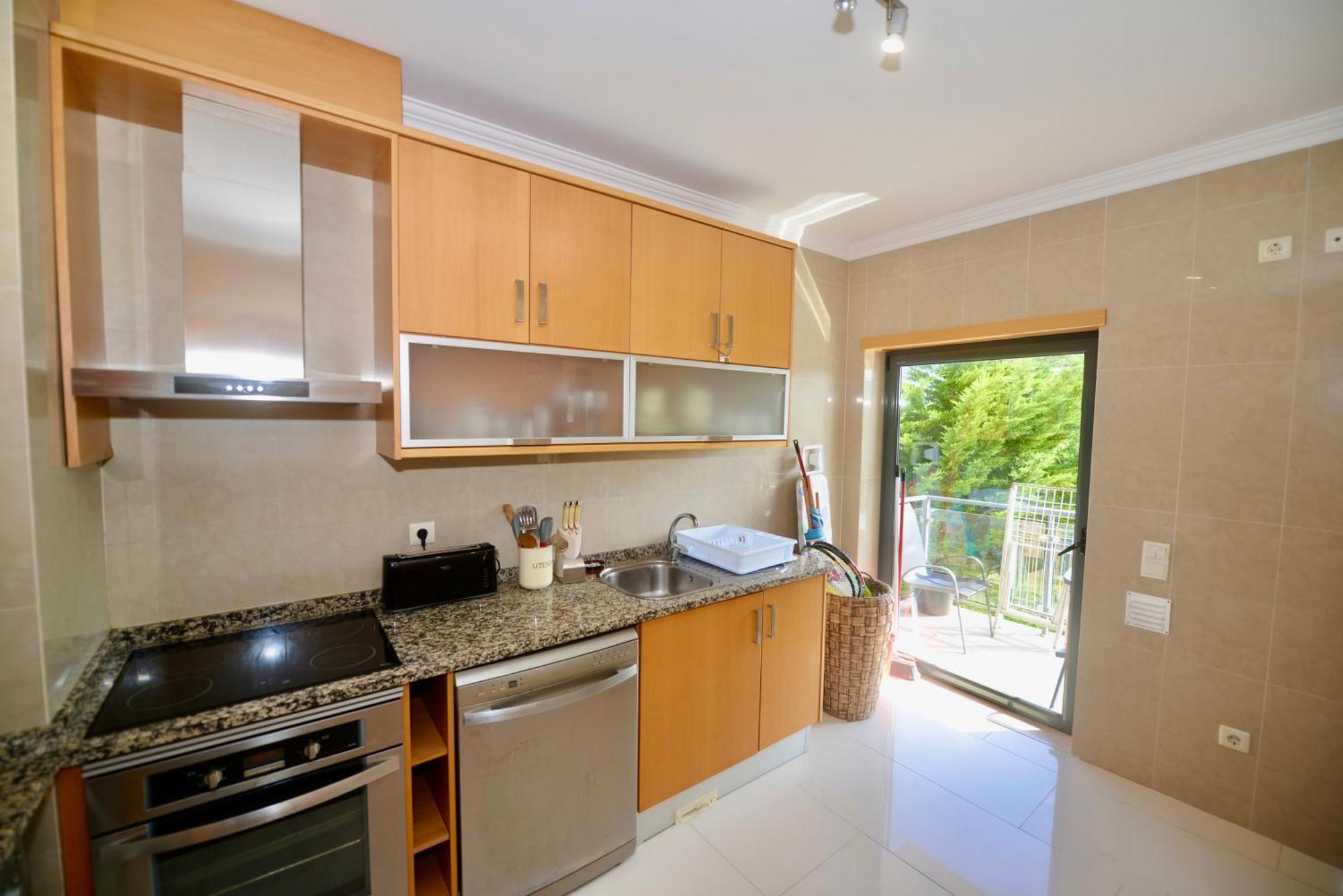 Pebble - 1 Bedroom Apartment Sleeps 5 With Pool & Tennis Court São Martinho do Porto Dış mekan fotoğraf