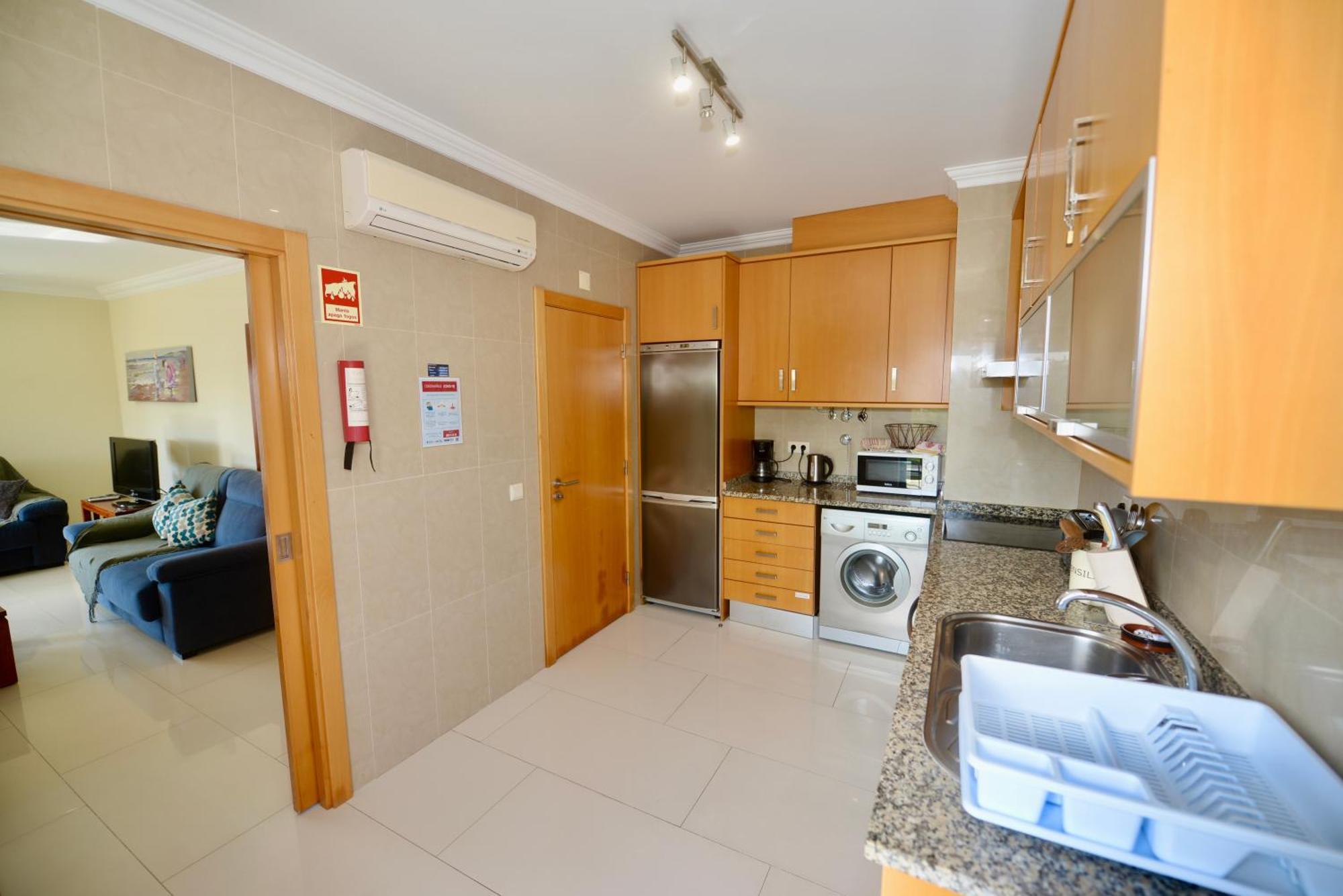 Pebble - 1 Bedroom Apartment Sleeps 5 With Pool & Tennis Court São Martinho do Porto Dış mekan fotoğraf