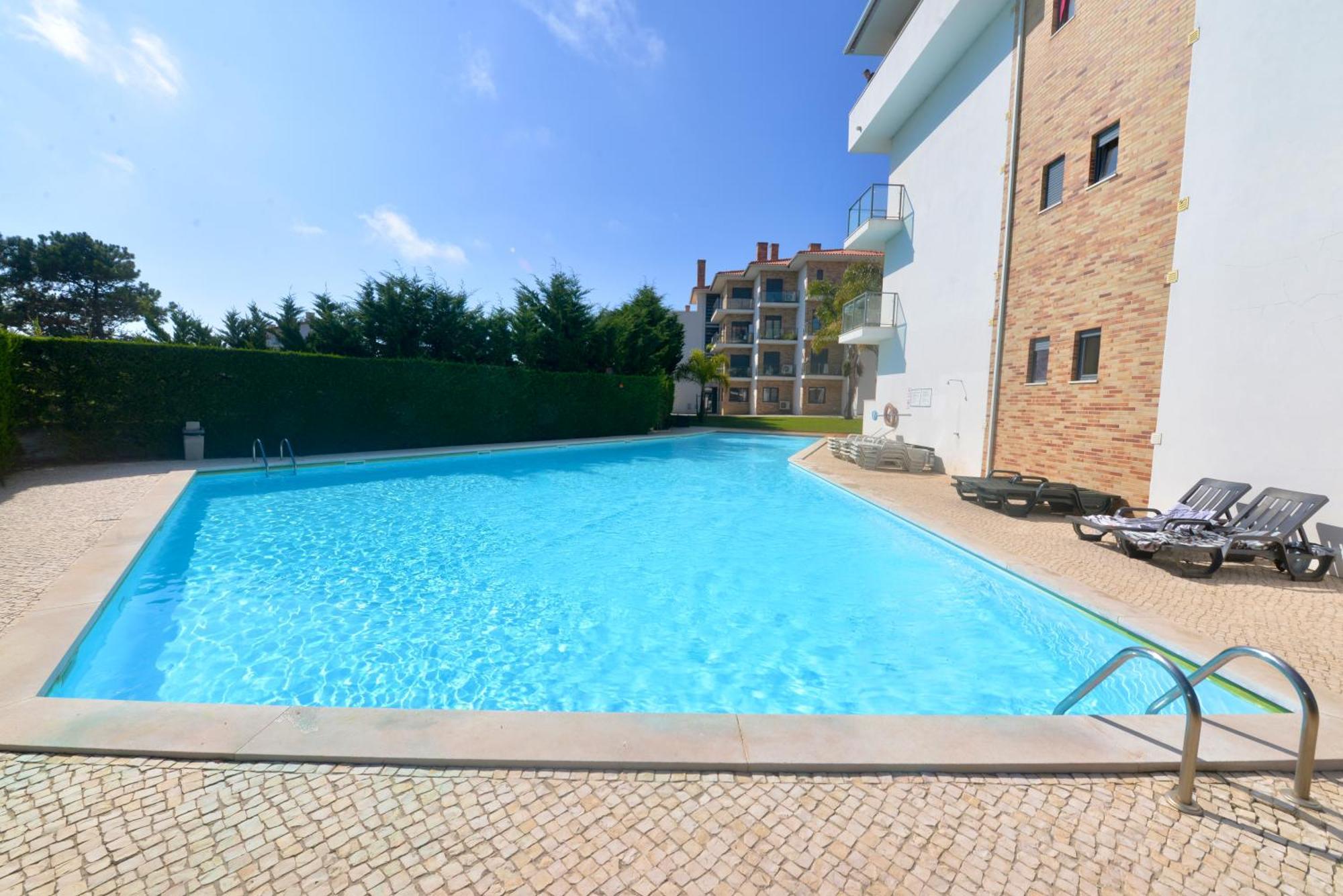 Pebble - 1 Bedroom Apartment Sleeps 5 With Pool & Tennis Court São Martinho do Porto Dış mekan fotoğraf